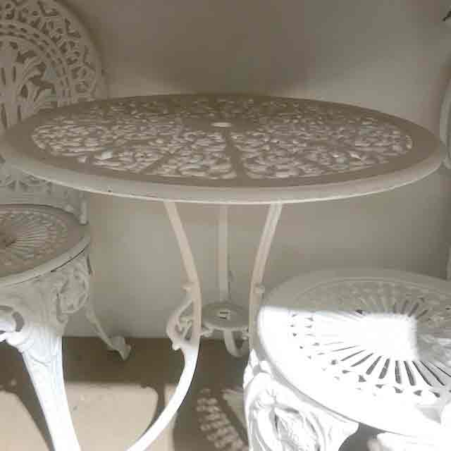 TABLE, Garden - Metal White Lacework