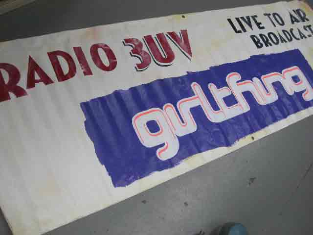 SIGN, Banner - Radio 3UV Girlthing 90cm x 2.7m