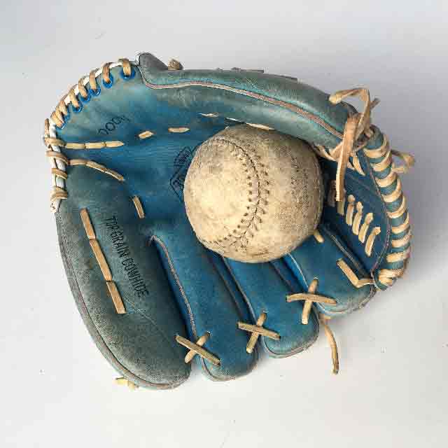 BASEBALL MITT, Blue Leather