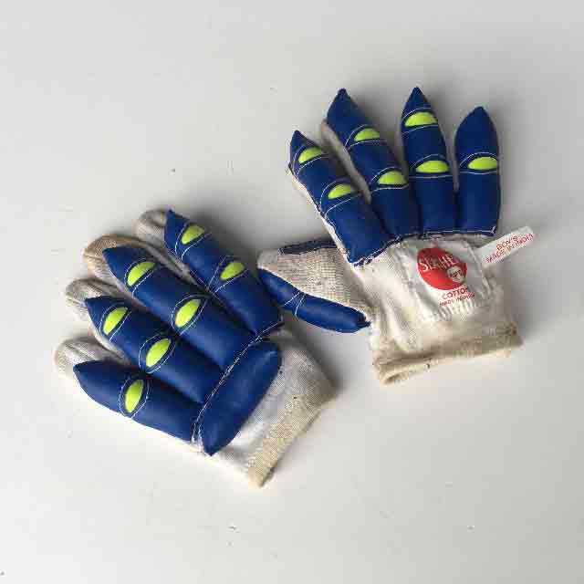 CRICKET, Batting Gloves - Pair Youth