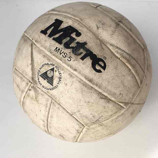 BALL, Netball - White Mitre